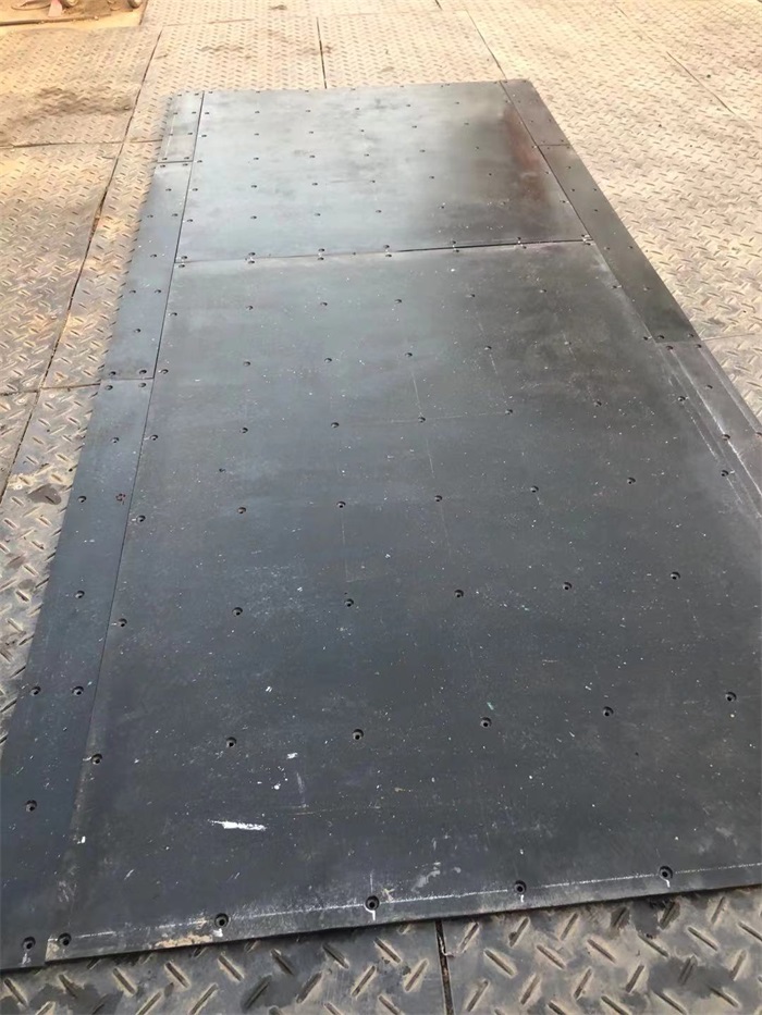 卸土净滑板安装流程